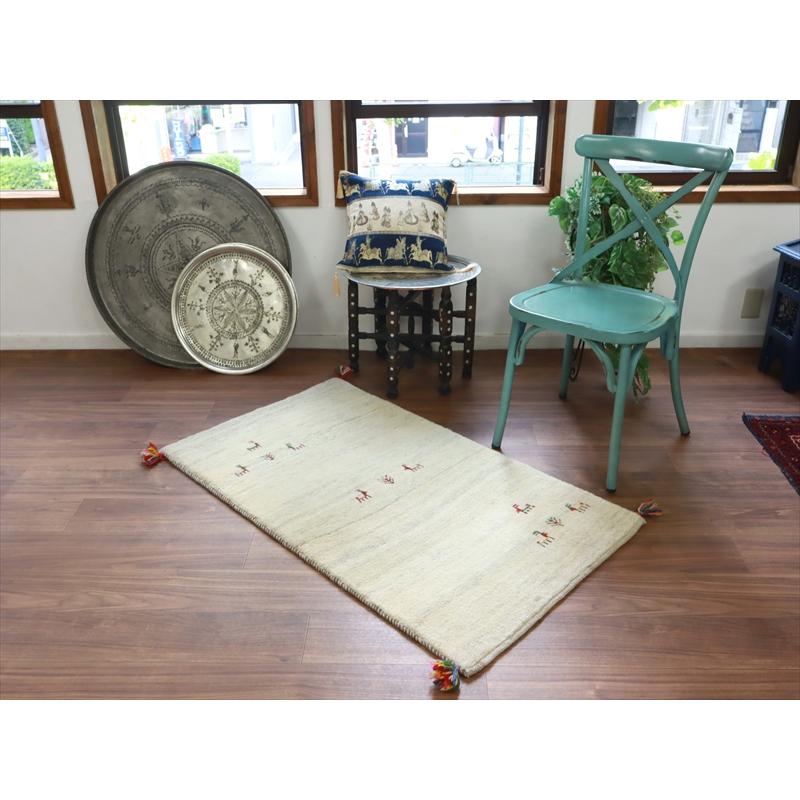 ギャッベ イラン 手織りラグ 127x74cm ナチュラルアイボリー　動物モチーフ |  | 02