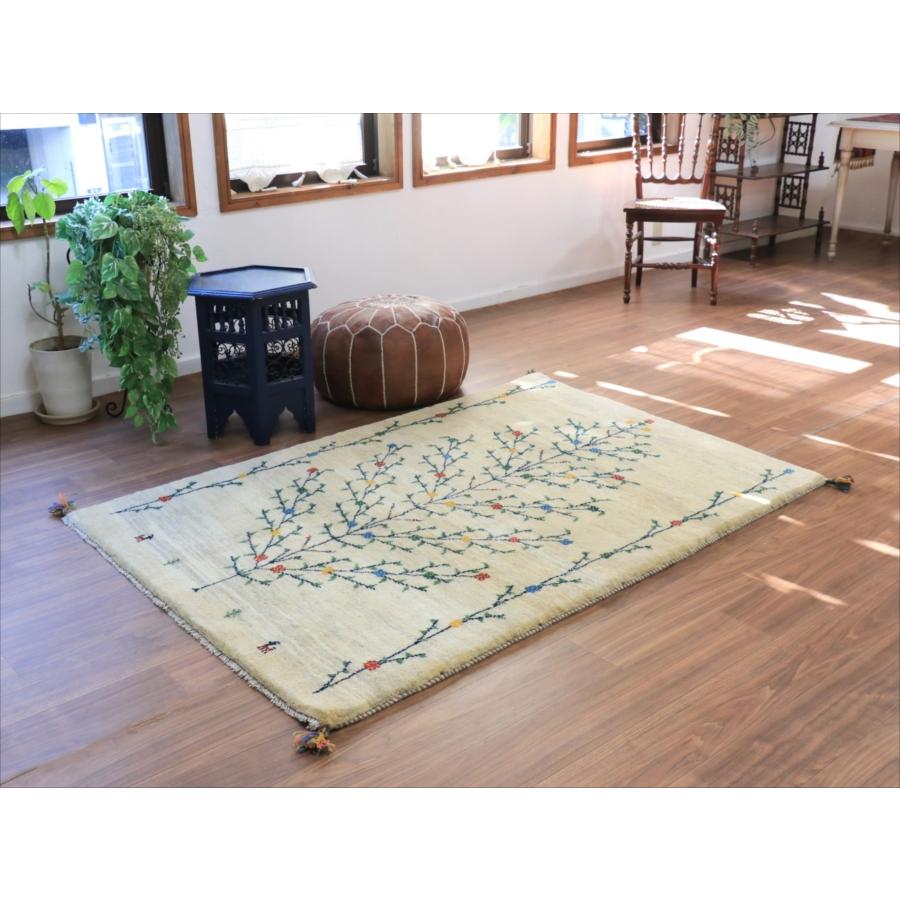 ギャッベ ナチュラル 生命の木 174x120cm ナチュラルアイボリー イラン産 手織りラグ |  | 01
