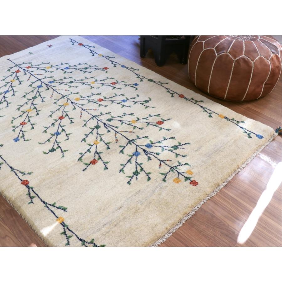 ギャッベ ナチュラル 生命の木 174x120cm ナチュラルアイボリー イラン産 手織りラグ |  | 04