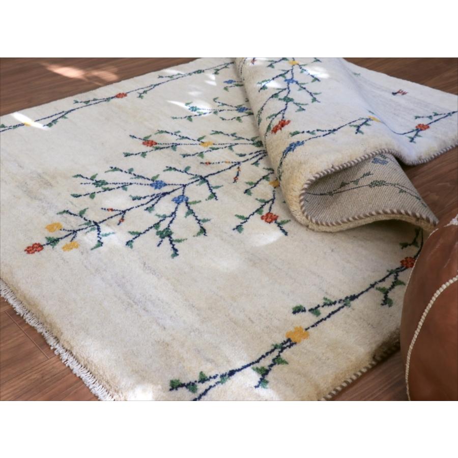 ギャッベ ナチュラル 生命の木 174x120cm ナチュラルアイボリー イラン産 手織りラグ |  | 09