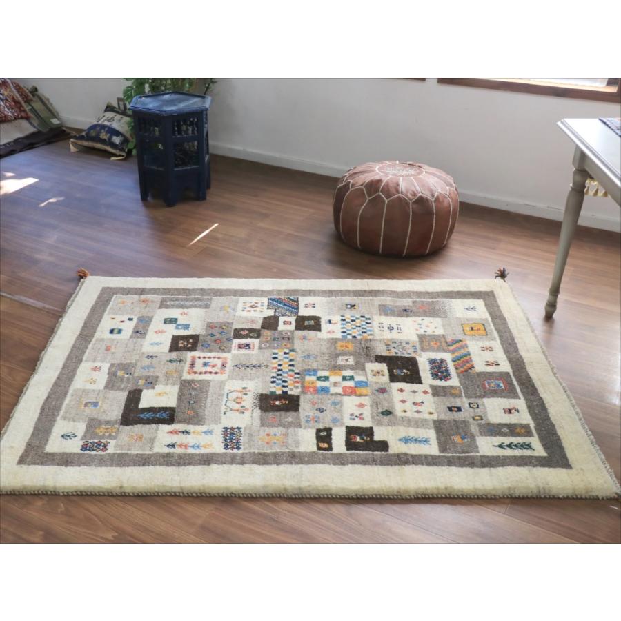 ギャッベ イラン産 手織りラグ 123x83cm モザイクのようなタイル柄　グレー　ナチュラル モノトーン |  | 07