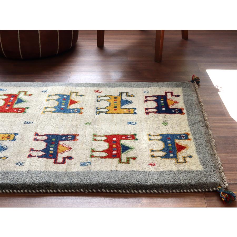 ギャッベ イランの手織りラグ 130x83cm アイボリー ユニークなラクダ |  | 02