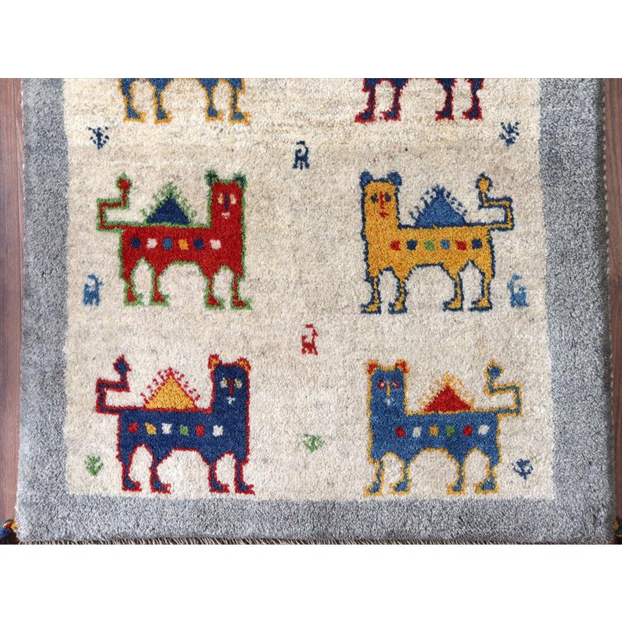 ギャッベ イランの手織りラグ 130x83cm アイボリー ユニークなラクダ |  | 03