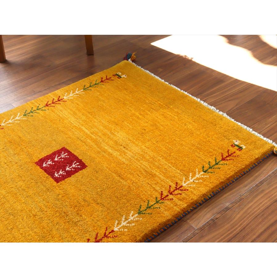 イランの手織りラグ ギャッベ 123x80cm イエロー 生命の樹と動物 |  | 02
