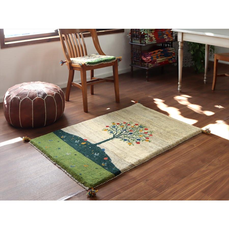 ギャッベ イランの手織りラグ 120x83cm 植物と動物 アイボリー＆グリーン |  | 01