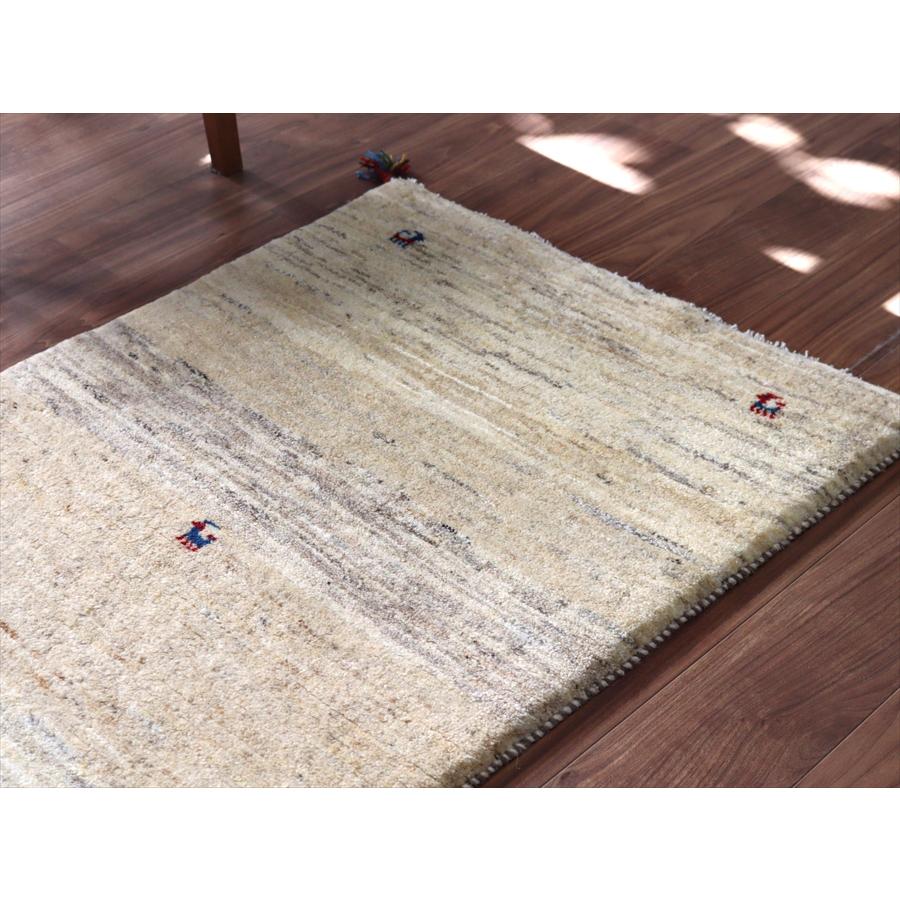 ギャッベ イランの手織りラグ 128x81cm シンプルモチーフ アイボリー |  | 02