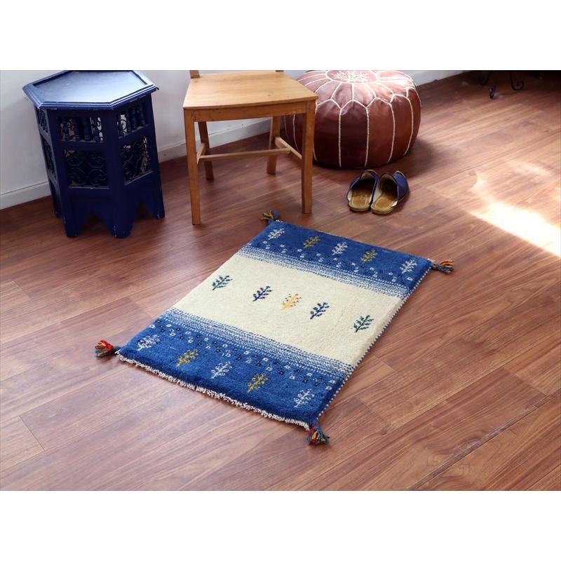 ギャッベ イラン産手織り 87×59cm 玄関マット ナチュラルアイボリー＆ブルー 生命の樹 |  | 01