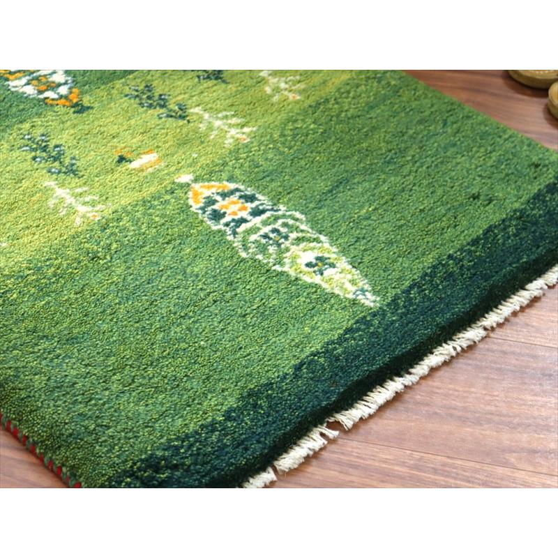 ギャッベ イラン産手織り 82×64cm 玄関マット グリーン 糸杉と生命の樹 |  | 03