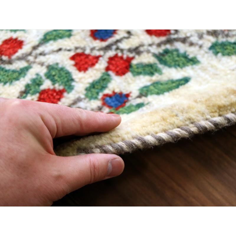 ギャッベ イラン産手織り 87×64cm 玄関マット ナチュラルアイボリー カラフルな生命の樹 |  | 04