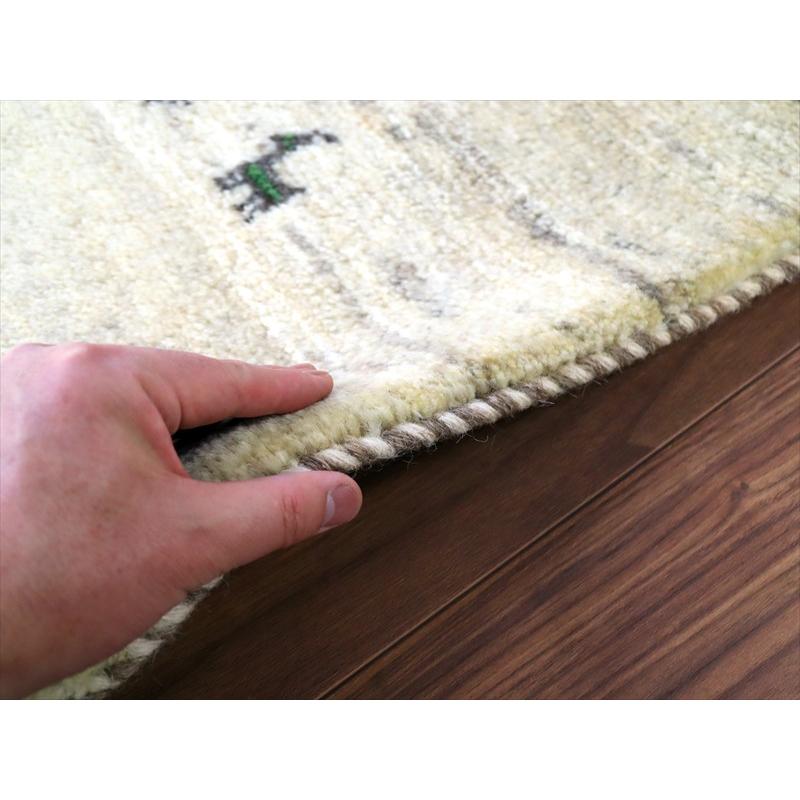 ギャッベ イラン産手織り 85×65cm 玄関マット ナチュラルアイボリー 糸杉と動物モチーフ |  | 04