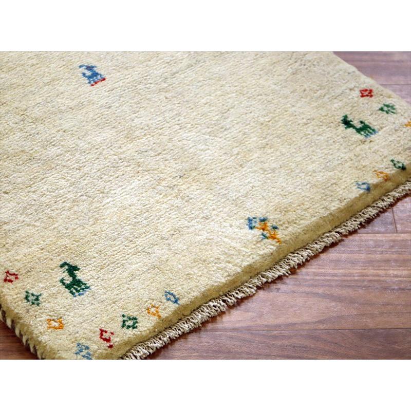 ギャッベ イラン産手織り 91×69cm 玄関マット ナチュラルアイボリー 動物とカラフルモチーフ |  | 03