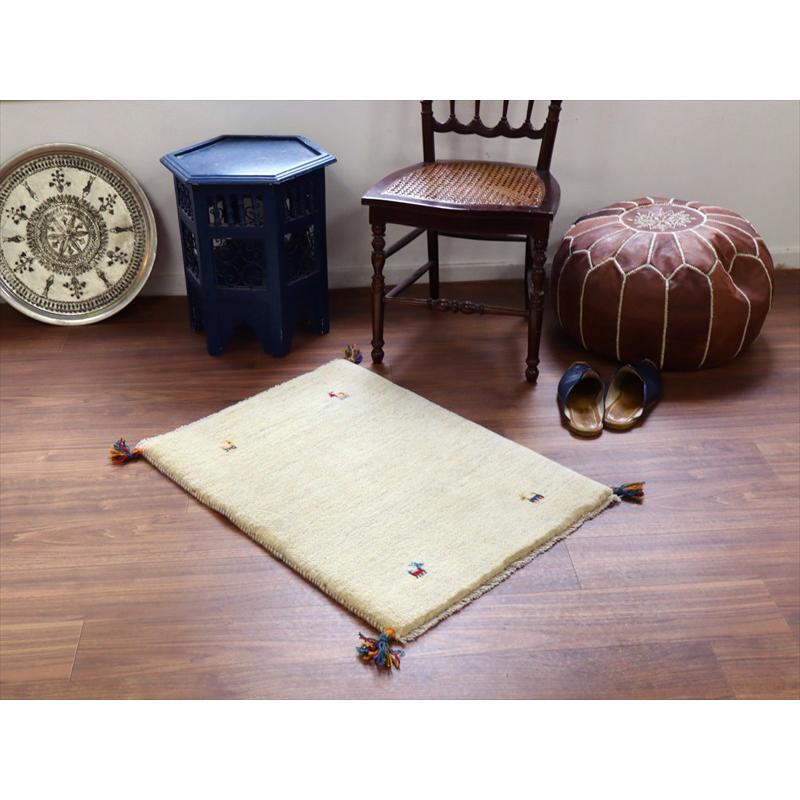 ギャッベ イラン産手織り 84×63cm 玄関マット ナチュラルアイボリー 動物モチーフ |  | 01