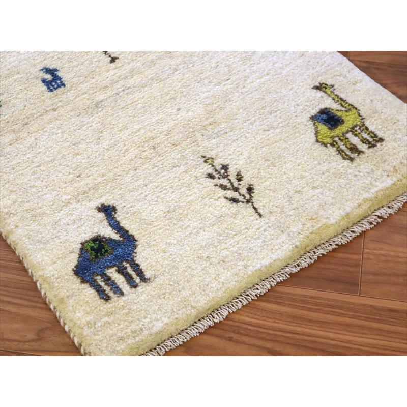 ギャッベ イラン産手織り 91×63cm 玄関マット ナチュラルアイボリー 糸杉とラクダ |  | 03