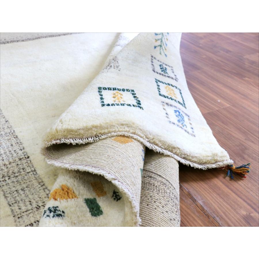 ギャッベ 遊牧民の手織りラグ 234x200cm ナチュラルアイボリー イラン産 |  | 15