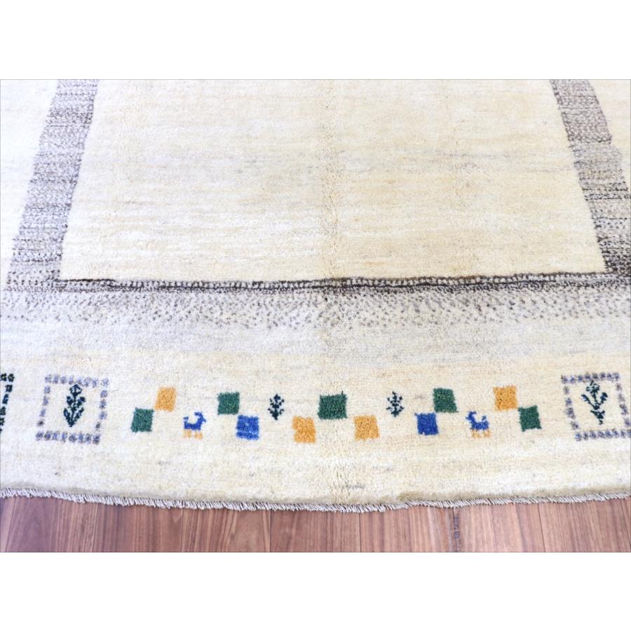 ギャッベ 遊牧民の手織りラグ 234x200cm ナチュラルアイボリー イラン産 |  | 03