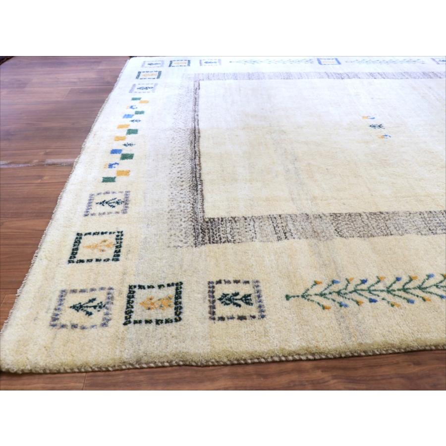 ギャッベ 遊牧民の手織りラグ 234x200cm ナチュラルアイボリー イラン産 |  | 07