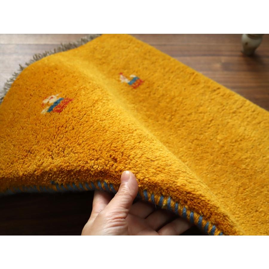 ギャッベ イラン 手織り　細長ランナー 143x52cm イエローオレンジ シンプル　無地 |  | 05