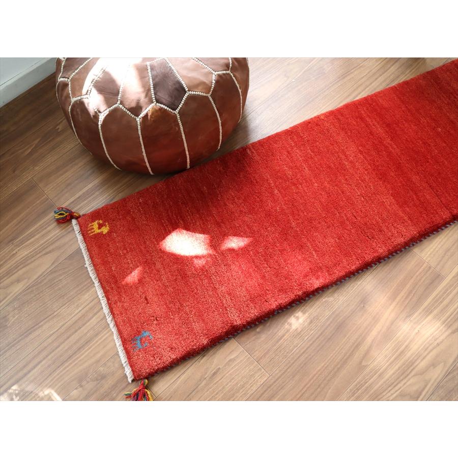 ギャッベ イラン 手織り　細長ランナー 146x50cm レッド　シンプル　無地 |  | 02