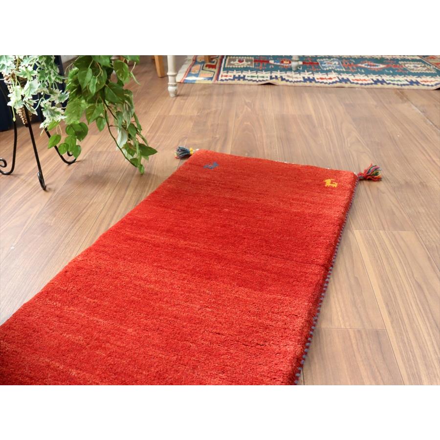 ギャッベ イラン 手織り　細長ランナー 146x50cm レッド　シンプル　無地 |  | 03