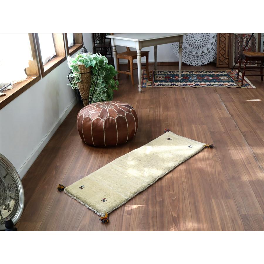 ギャッベ イラン 手織り　ミニランナー 123x44cm ナチュラルアイボリー　羊毛 シンプル　無地　 |  | 01