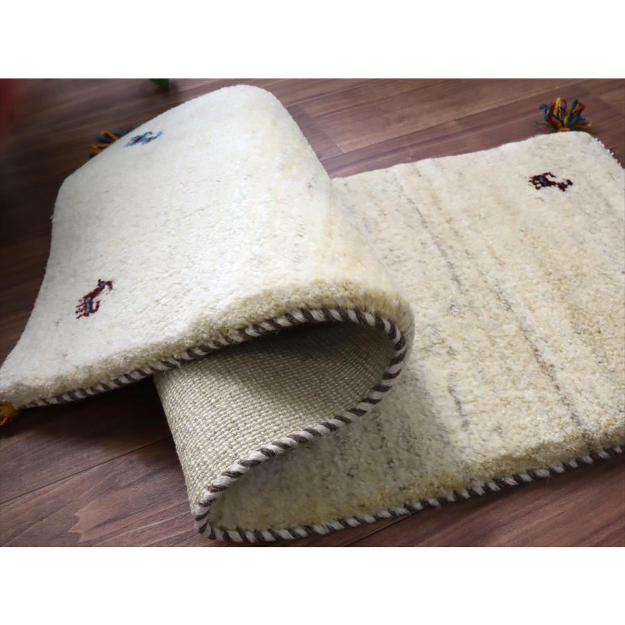 ギャッベ イラン 手織り　ミニランナー 117x40cm ナチュラルアイボリー　羊毛 シンプル　無地　 |  | 05