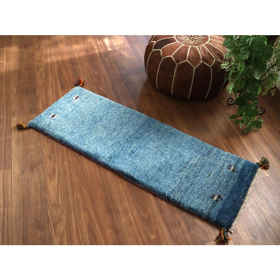 ギャッベ イラン 手織り　ミニランナー 120x42cm ブルー 自然な色ムラ シンプル　無地 |  | 03