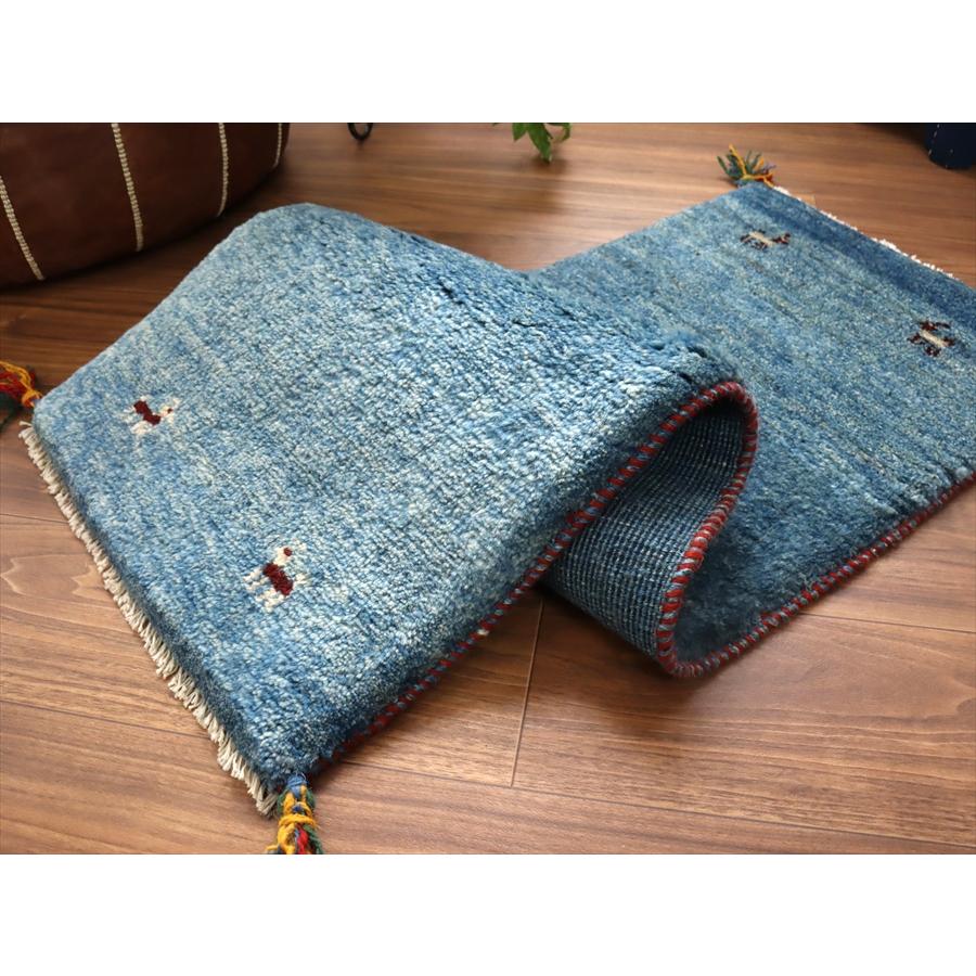ギャッベ イラン 手織り　ミニランナー 120x42cm ブルー 自然な色ムラ シンプル　無地 |  | 05