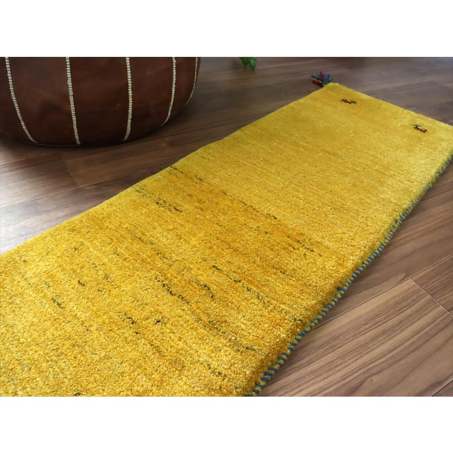 ギャッベ イラン 手織り　ミニランナー 120x43cm イエロー 自然な色ムラ シンプル　無地 |  | 02