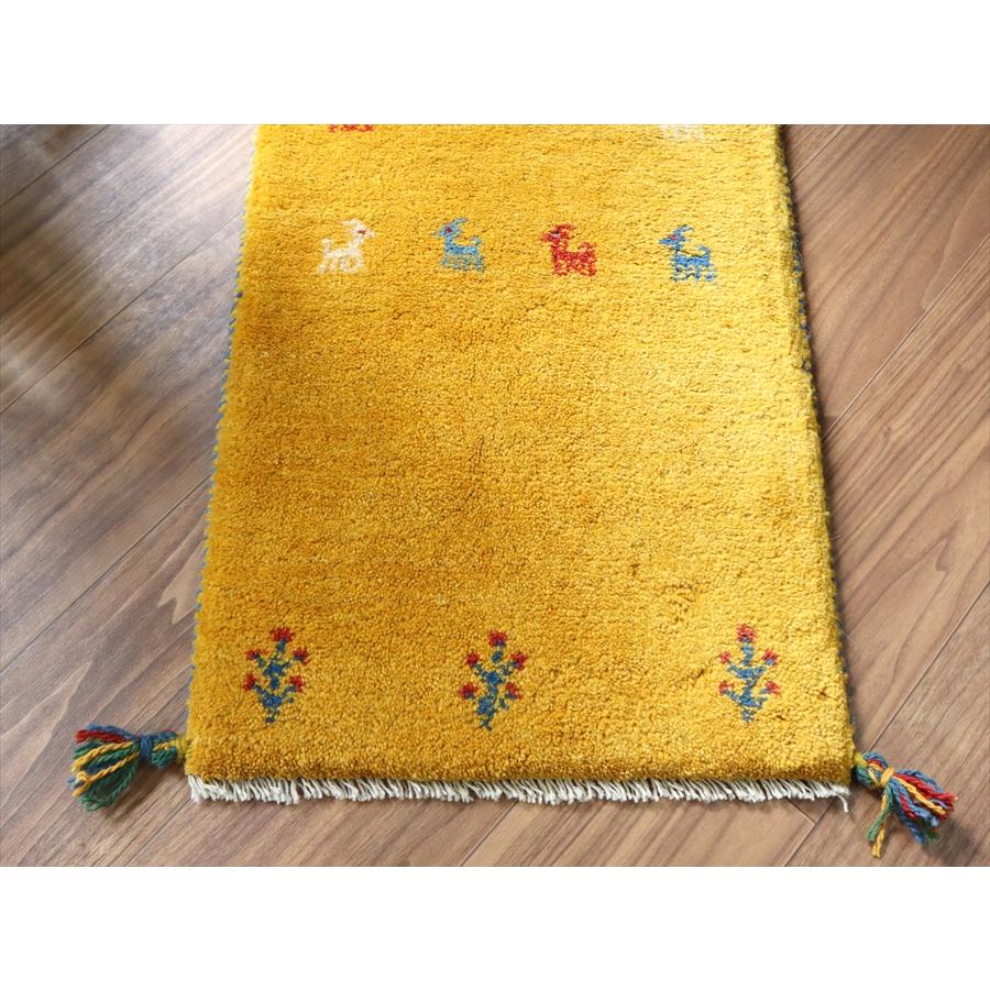 ギャッベ イラン 手織り　ミニランナー 116x43cm イエローオレンジ　カラフルな動物モチーフ |  | 04