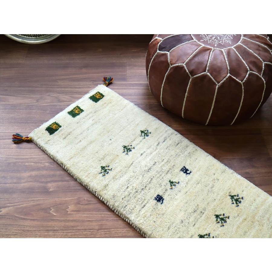 ギャッベ イラン 手織り　ミニランナー 115x43cm ナチュラル羊毛　アイボリー　生命の木と動物 |  | 03