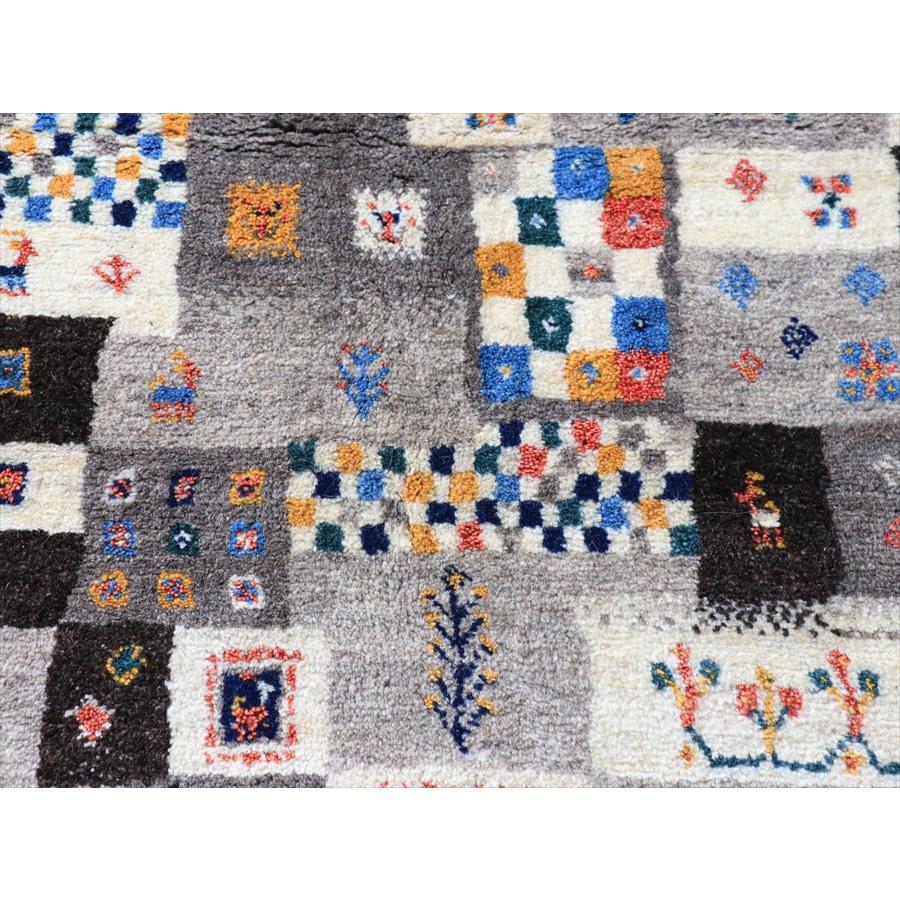 イラン産 手織りギャッベ  172x120cm モザイクのようなタイル柄　グレー　ナチュラル モノトーン |  | 10