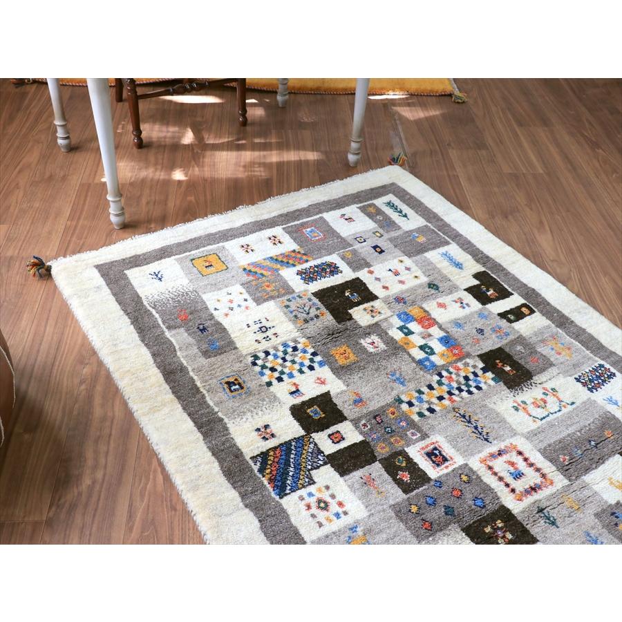 イラン産 手織りギャッベ  172x120cm モザイクのようなタイル柄　グレー　ナチュラル モノトーン |  | 02