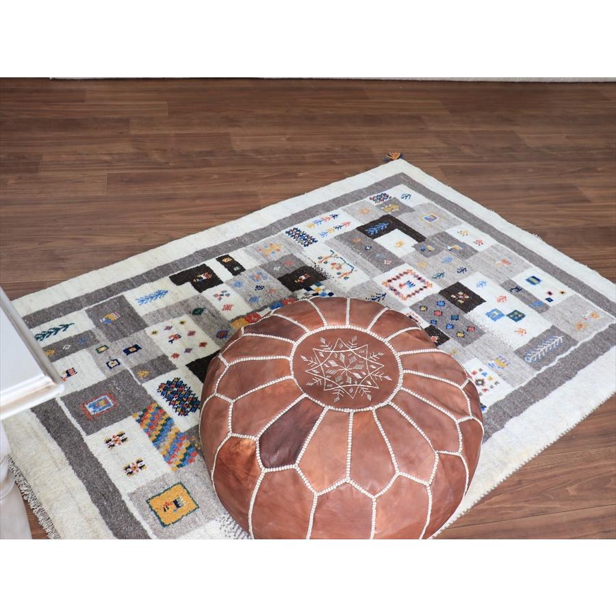 イラン産 手織りギャッベ  172x120cm モザイクのようなタイル柄　グレー　ナチュラル モノトーン |  | 09