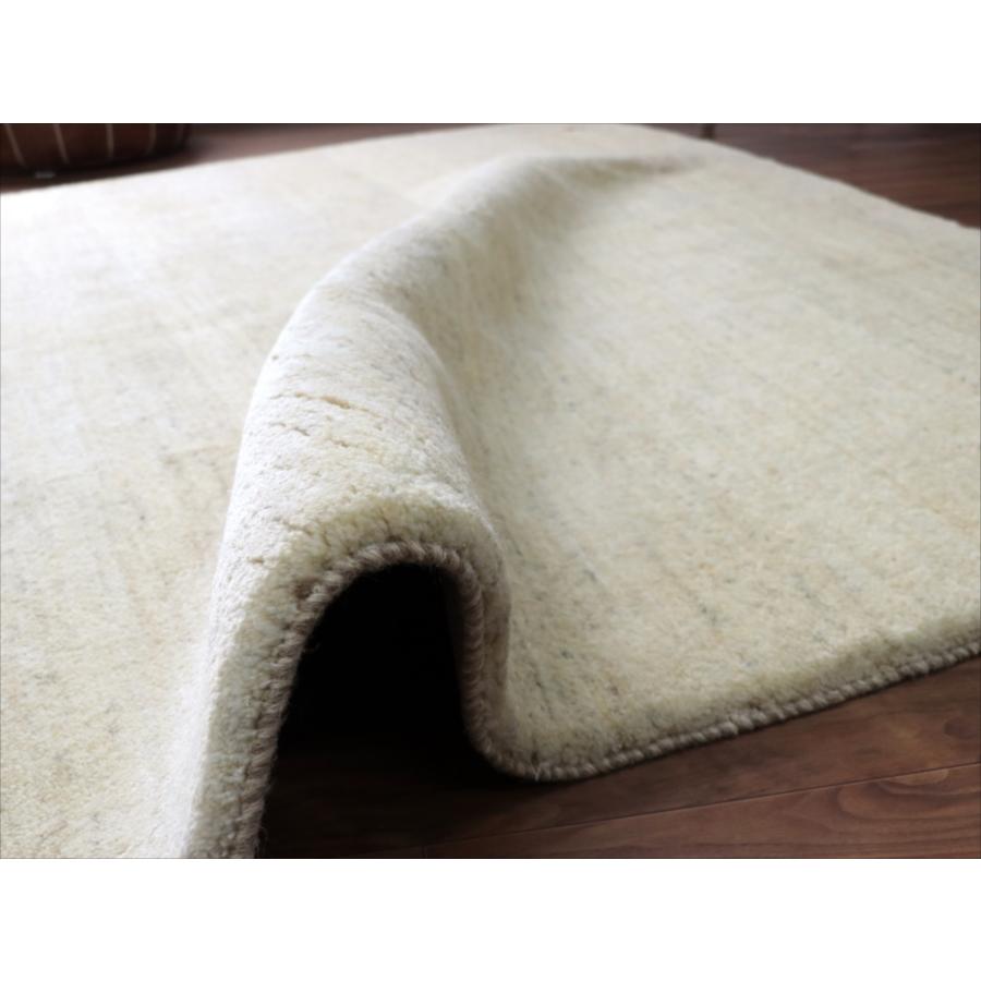 ギャッベ 正方形 イラン産手織りラグ 215x206cm シンプル　無地　ナチュラルアイボリー　ベージュ |  | 19