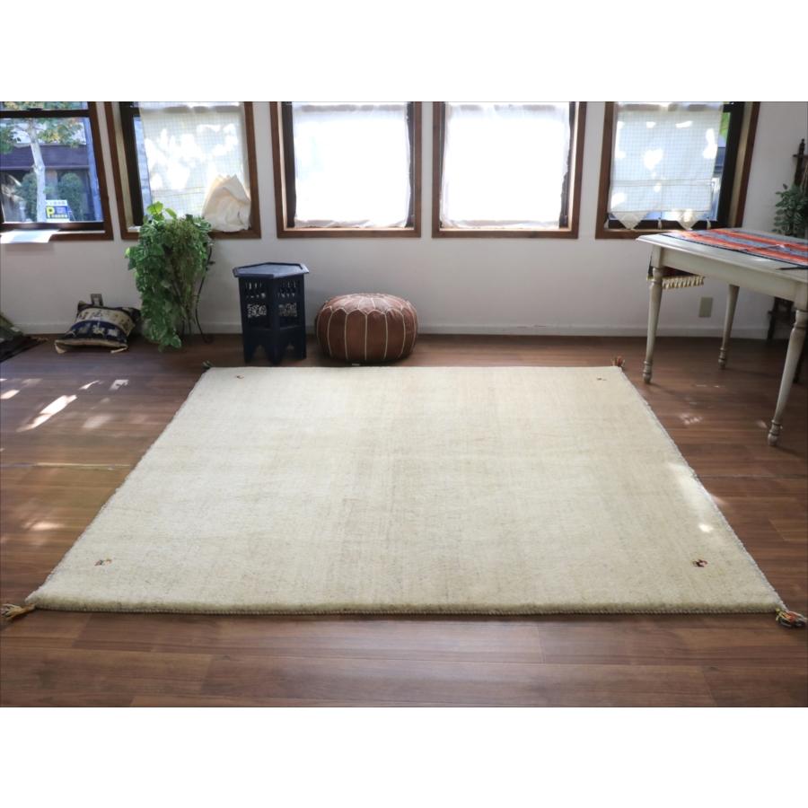 ギャッベ 正方形 イラン産手織りラグ 215x206cm シンプル　無地　ナチュラルアイボリー　ベージュ |  | 02