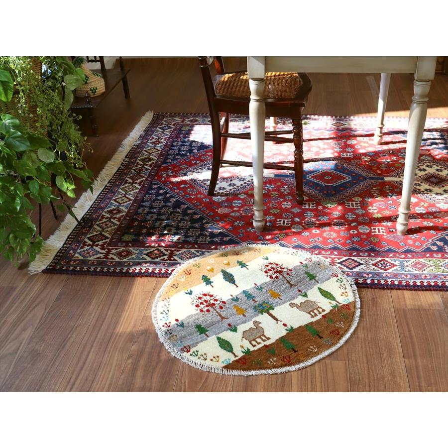 ギャッベ　円形　風景のギャッベ 60x60cm ラクダとザクロの木 |  | 01