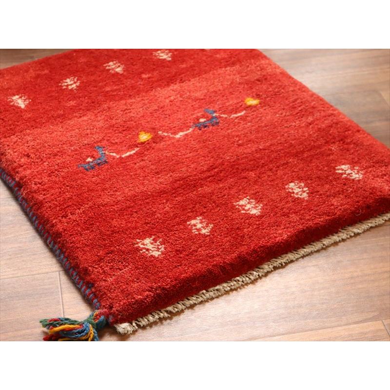 ギャッベ ミニギャベ イラン手織り 57×47cm レッド ラクダのキャラバンと生命の樹 |  | 03