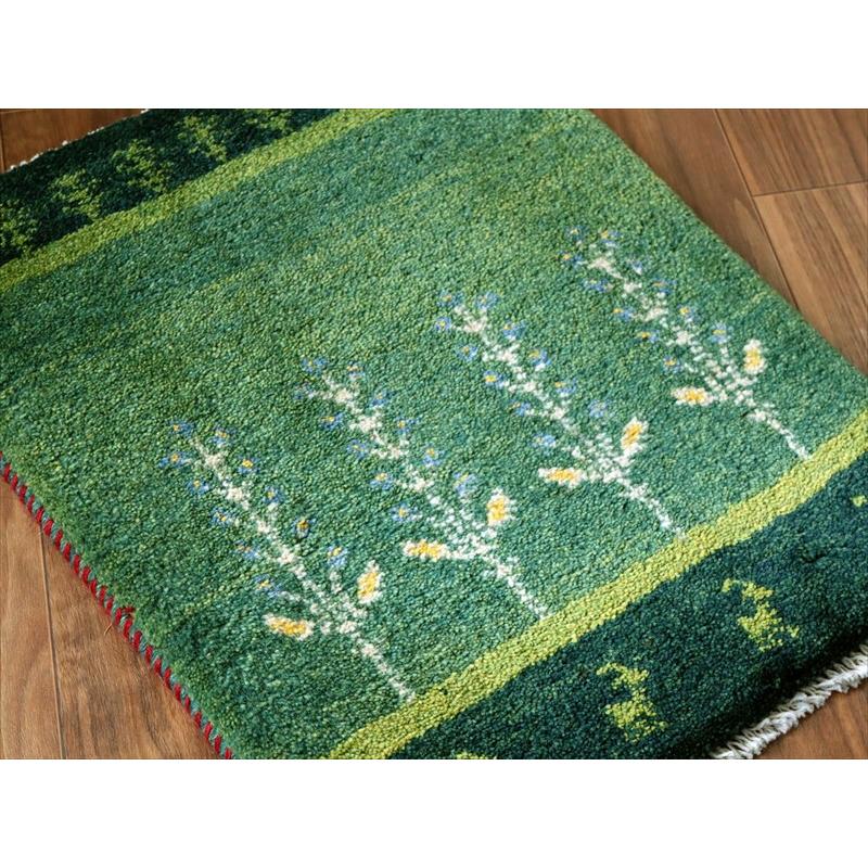 ギャッベ ミニギャベ イラン手織り 55×44cm グリーン 生命の樹と動物 |  | 02