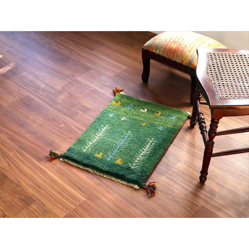 ギャッベ ミニギャベ イラン手織り 59×43cm グリーン 生命の樹と動物 |  | 01