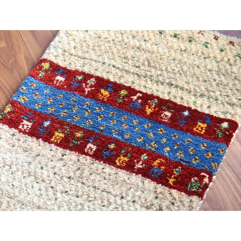 ギャッベ ミニギャベ イラン手織り 60×41cm ナチュラルアイボリー カラフルな動物と生命の樹 |  | 02