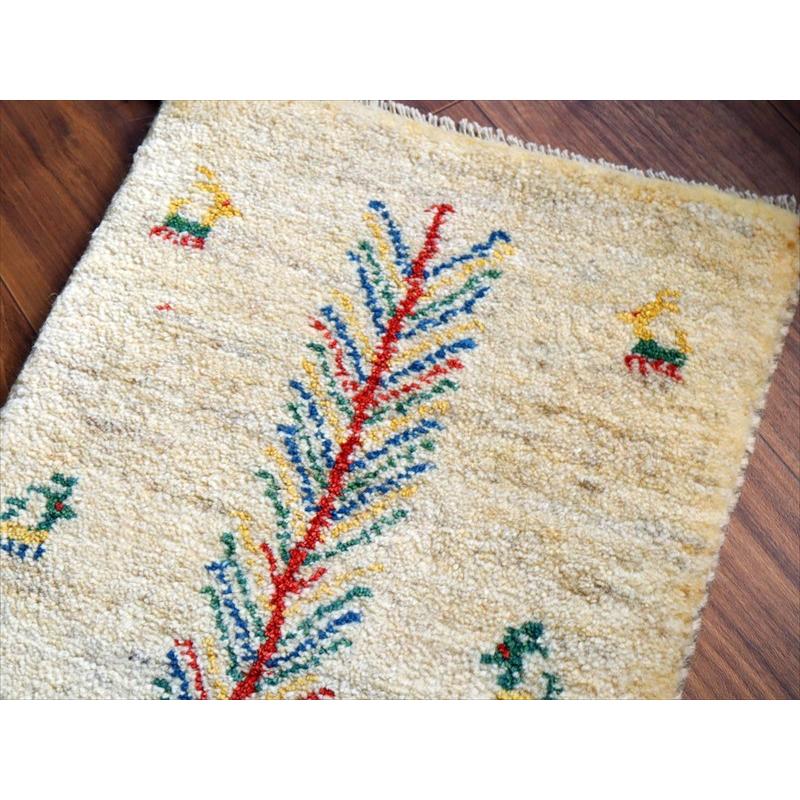 ギャッベ ミニギャベ イラン手織り 56×39cm ナチュラルアイボリー 連なる生命の樹と動物 |  | 02