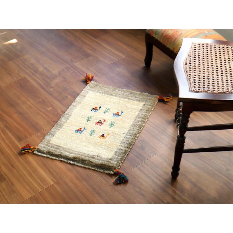 ギャッベ ミニギャベ イラン手織り 59×42cm ナチュラルアイボリー ラクダと生命の樹 |  | 01