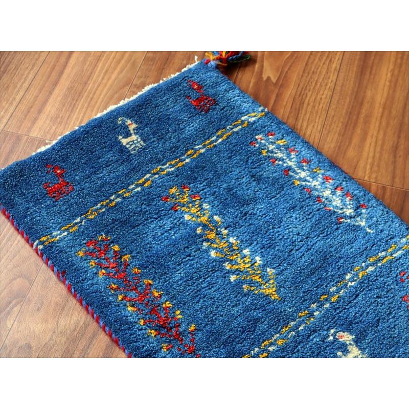 ギャッベ ミニギャベ イラン手織り 58×40cm ブルー 連なる生命の樹と動物 |  | 02