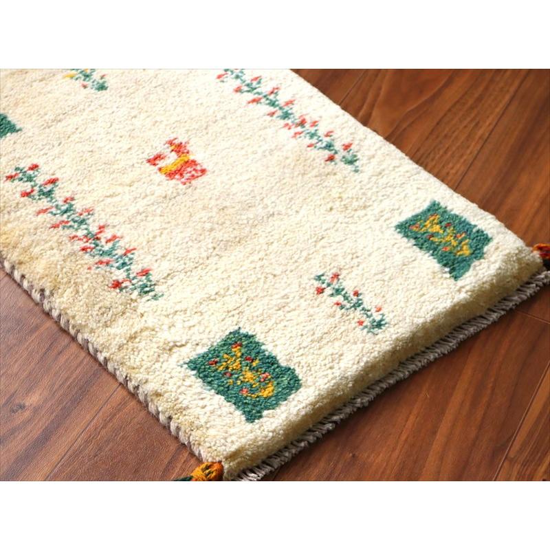 ギャッベ ミニギャベ イラン手織り 55×39cm ナチュラルアイボリー 連なる生命の樹と動物 |  | 03