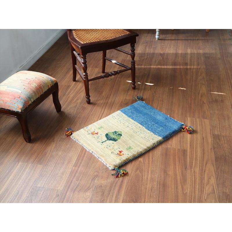 ギャッベ ミニギャベ イラン手織り 59×41cm ナチュラルアイボリー 糸杉と動物 |  | 01