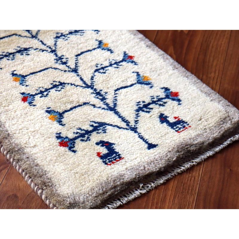 ギャッベ ミニギャベ イラン手織り 57×40cm ナチュラルアイボリー 生命の樹と動物 |  | 03