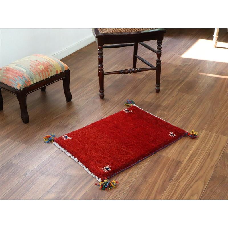 ギャッベ ミニギャベ イラン手織り 60×43cm レッド 四隅に動物 |  | 01