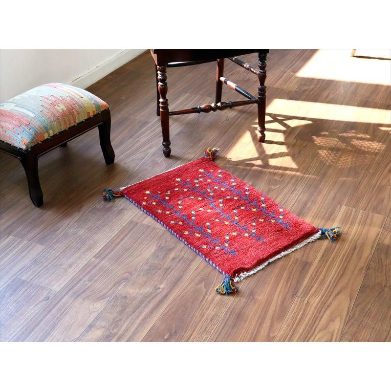 ギャッベ ミニギャベ イラン手織り 60×38cm レッド 連なる生命の樹 |  | 01