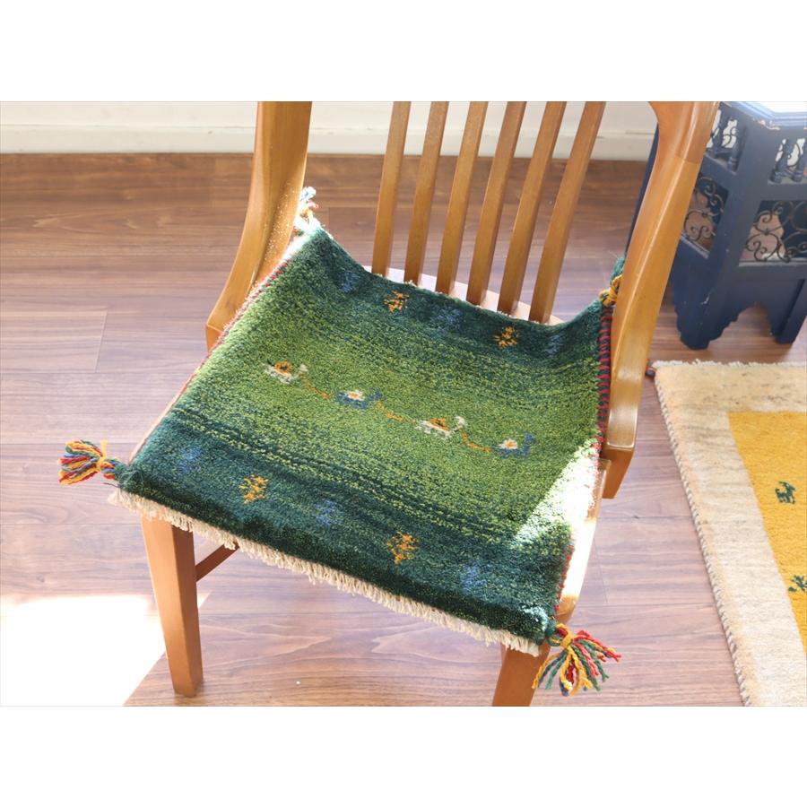 ギャッベ イラン産手織り 座布団サイズ 40x43cm グリーングラデーション　ラクダの隊商 |  | 01