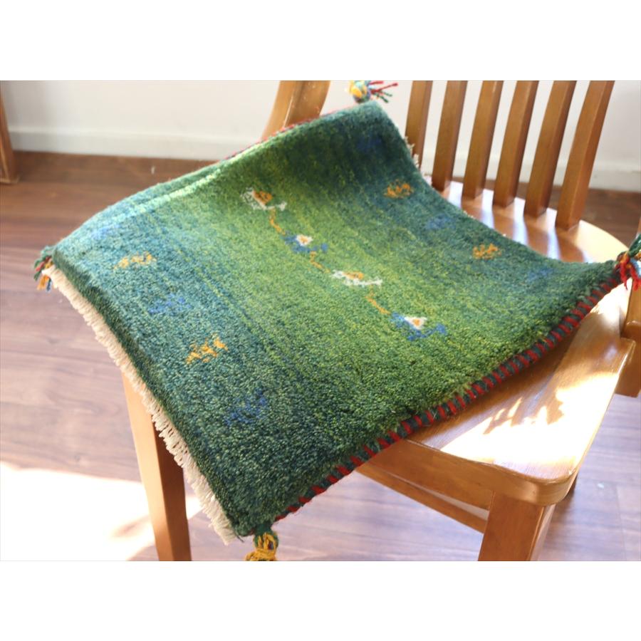 ギャッベ イラン産手織り 座布団サイズ 41x43cm グリーングラデーション　ラクダの隊商 |  | 02